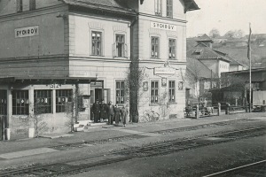 Železniční stanice Sychrov 11. května 1958 (sbírka rodiny Janečkovy)
