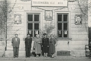 Železniční stanice Sychrov 11. května 1958 (sbírka rodiny Janečkovy)